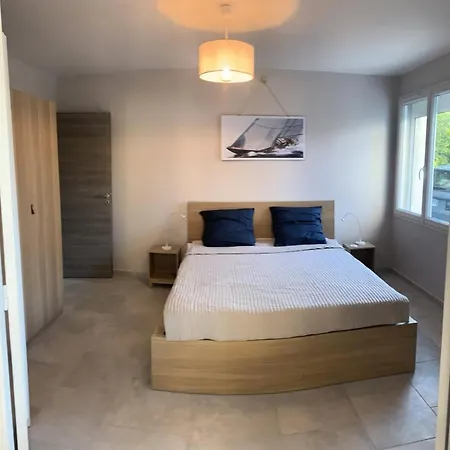 Appartement Résidence Mistral - 6 Couchages à 100m De La à Six Fours Les Plages Mae-8864